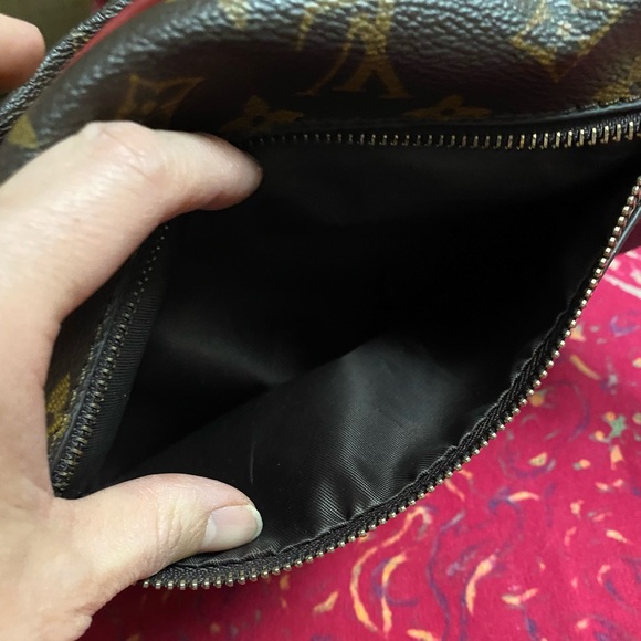 LV imitation bumbag - Picture 10 of 11